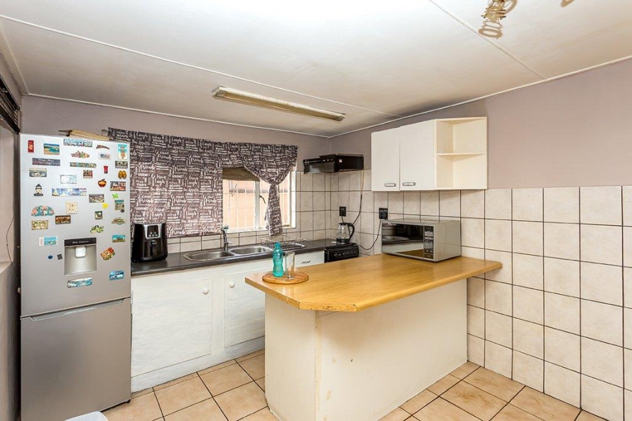 4 Bedroom Property for Sale in Brooklyn Western Cape